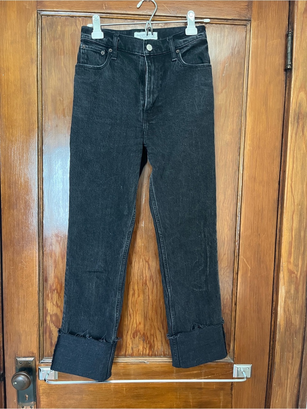 Abercrombie & Fitch 90’s Straight Ultra High Rise Black Denim Jeans
